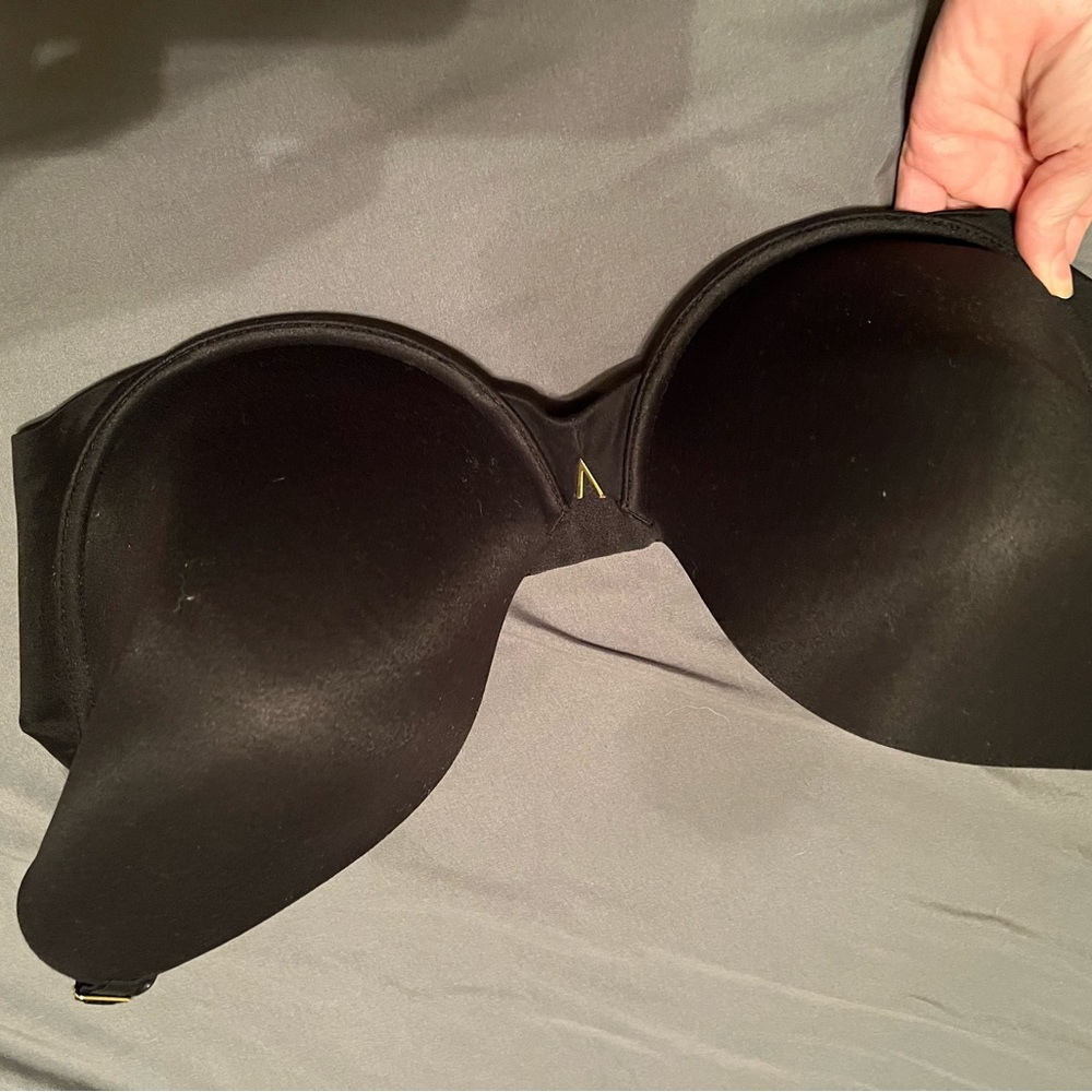Victoria Secret/ Love Cloud Bra - 38DDD/ Black